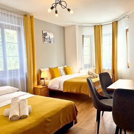 Apartamento Maya I *